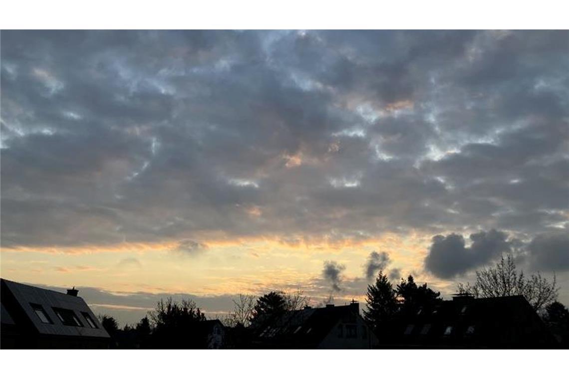 Gemischtes Wetter am Wochenende Es bleibt am Wochenende eher kühl.