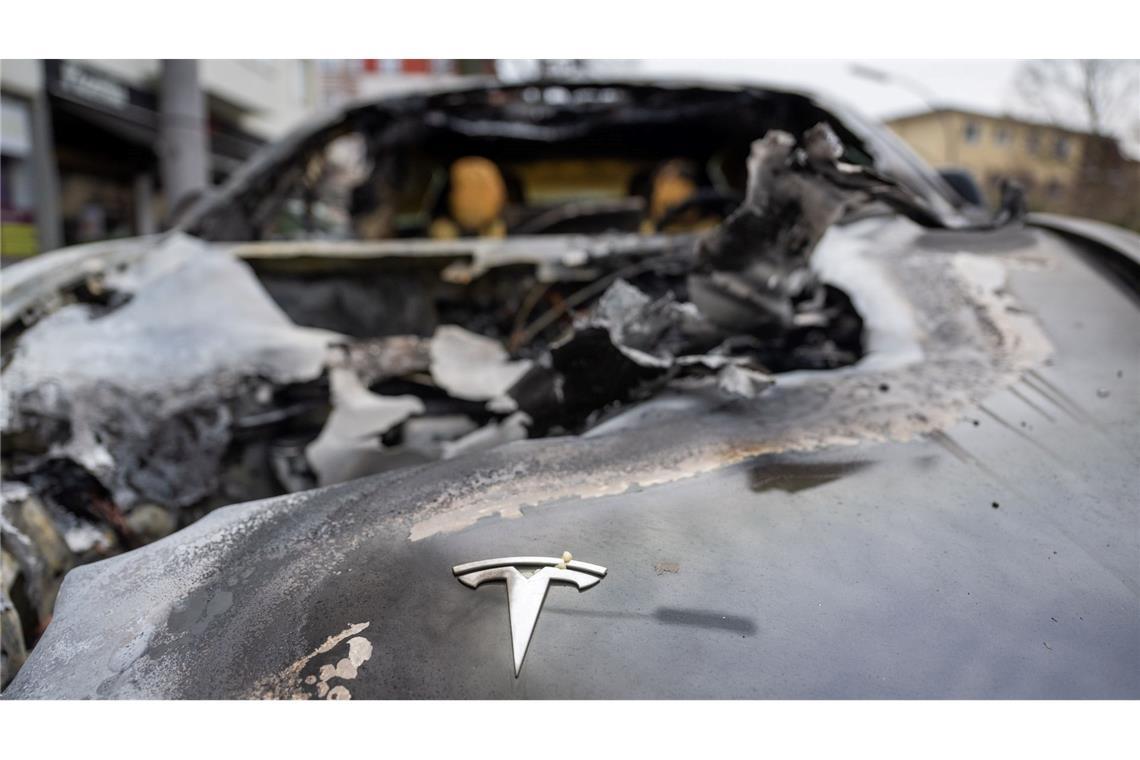 Tesla-Auslieferungen um 13 Prozent gefallen Es gab Boykottaufrufe und Protestaktionen an Tesla-Standorten in verschiedenen Ländern.