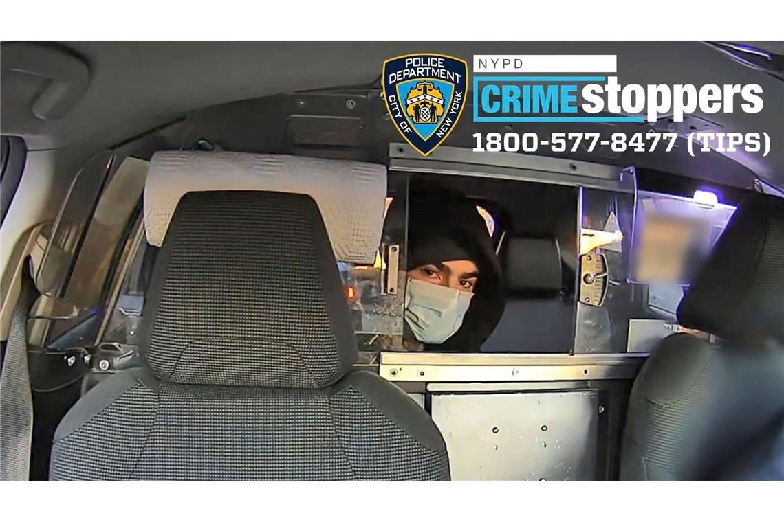 Todesschütze von Manhattan soll Manifest geschrieben haben Es gab mehrere Fahndungsfotos des Schützen.