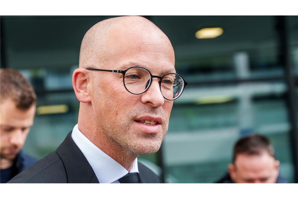 Es gebe bislang keine Hinweise auf ein extremistisches Motiv, sagte Oberstaatsanwalt Mies.