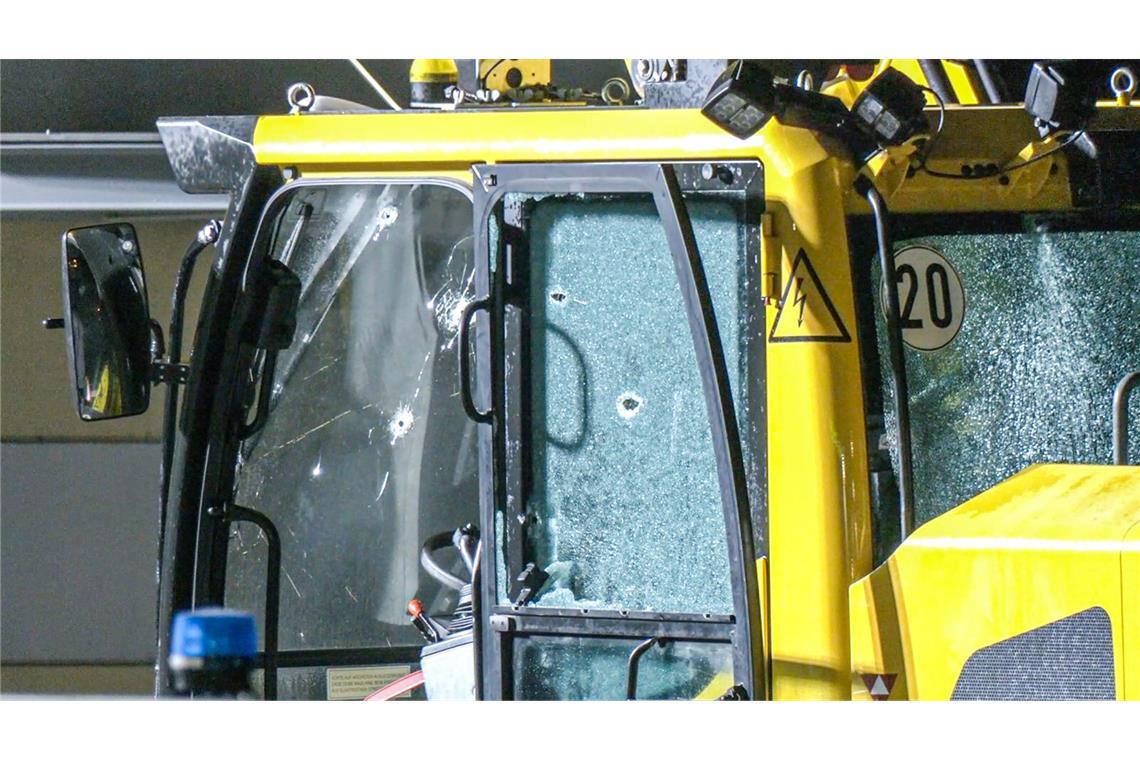 Verfahren zu tödlichen Schüssen nach Baggerfahrt eingestellt Es kam zu einer brutalen Zerstörungsfahrt.