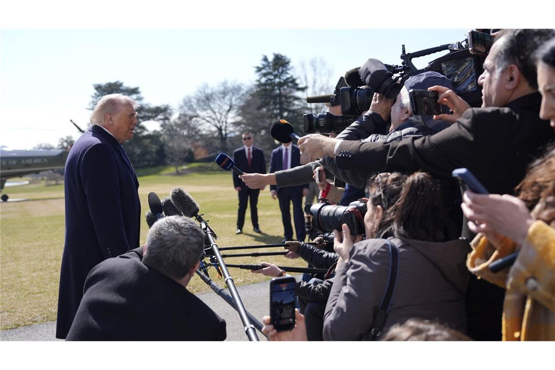 "Es könnte durchaus zu einer friedlichen Übernahme Kubas kommen", sagt US-Präsident Trump - und lässt viele Fragen offen.