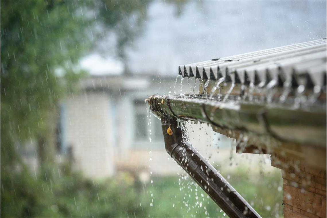 In diesen Landkreisen gibt es Sturm, Dauerregen und Gewitter Es kommt in vielen Regionen zu Dauerregen.