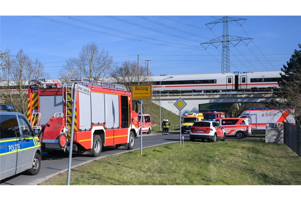 Es mussten Verletzte versorgt werden.