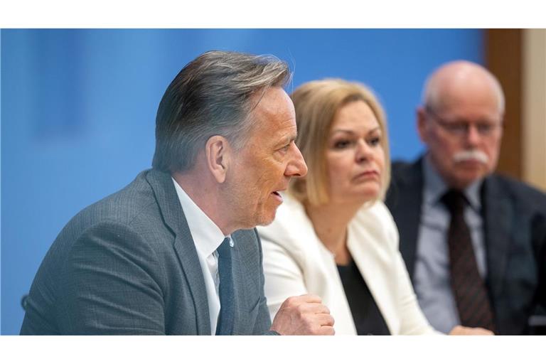 "Es scheint wirklich eine bestimmte Altersgruppe besonders zu betreffen", sagt BKA-Chef Holger Münch mit Blick auf junge Täter.