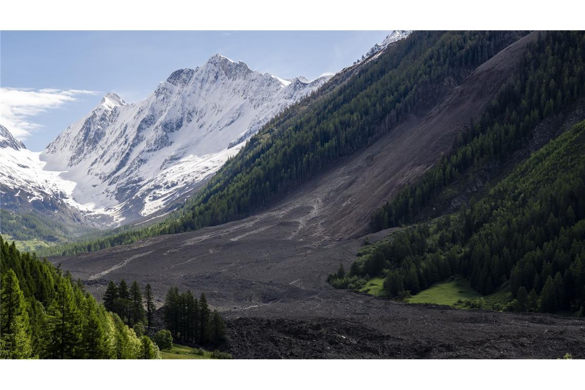Wasserstau: Nach Gletscherabbruch spitzt sich die Lage zu