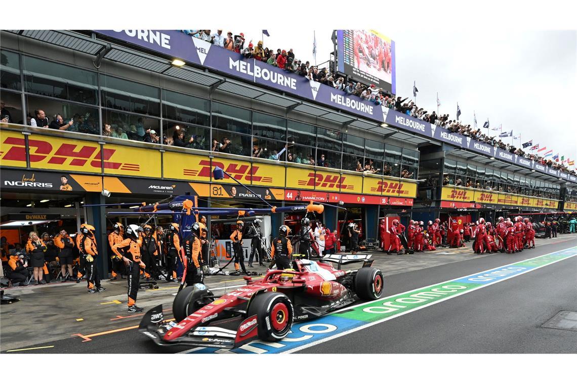 Norris-Ansage nach Formel-1-Chaos: Stress macht es schöner Es war kein Auftakt nach Maß für Rekordchampion Lewis Hamilton im Ferrari.
