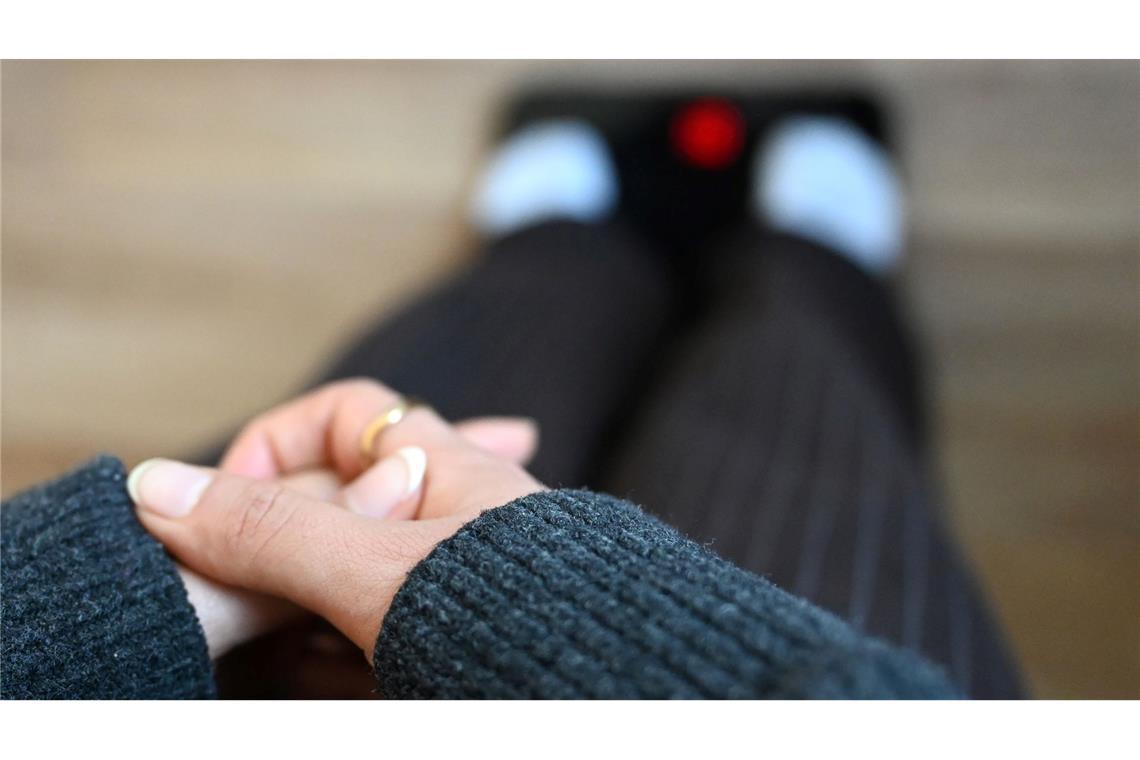 Essstörungen bei Mädchen und jungen Frauen nehmen weiter zu. (Archivbild)