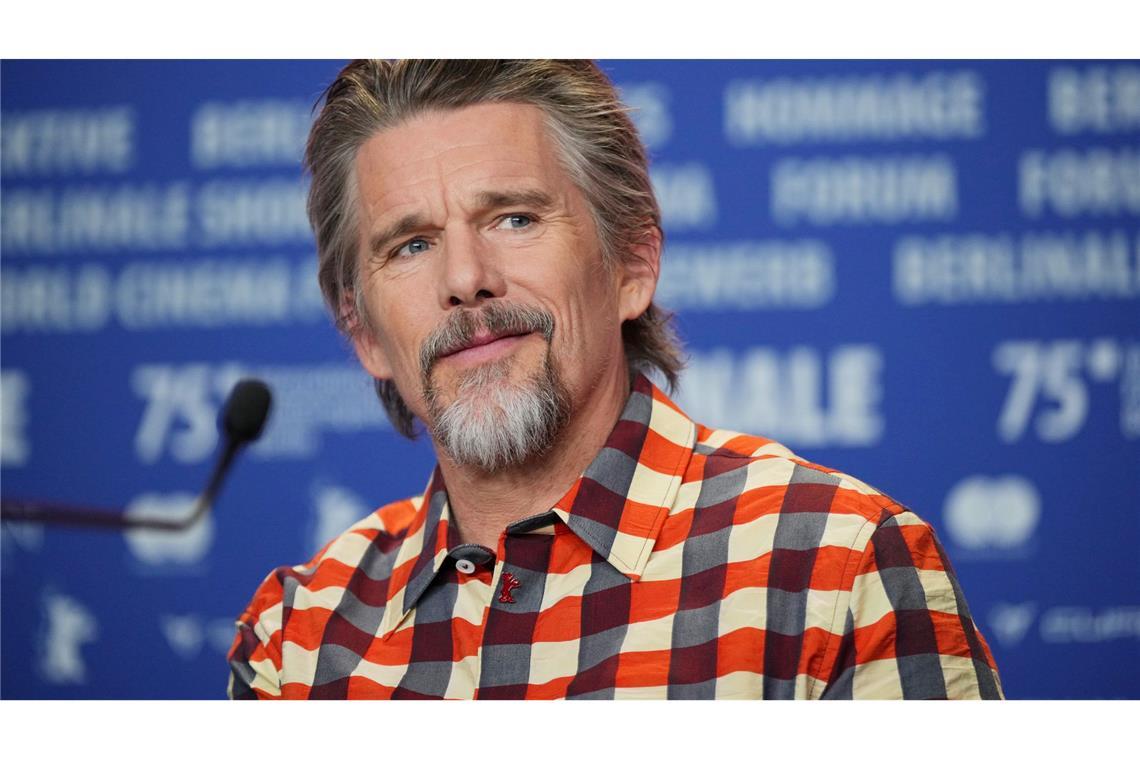 Berlinale-Wettbewerb: Welche Filme bislang überzeugen Ethan Hawke legt einen starken Auftritt in "Blue Moon" hin. (Archivbild)