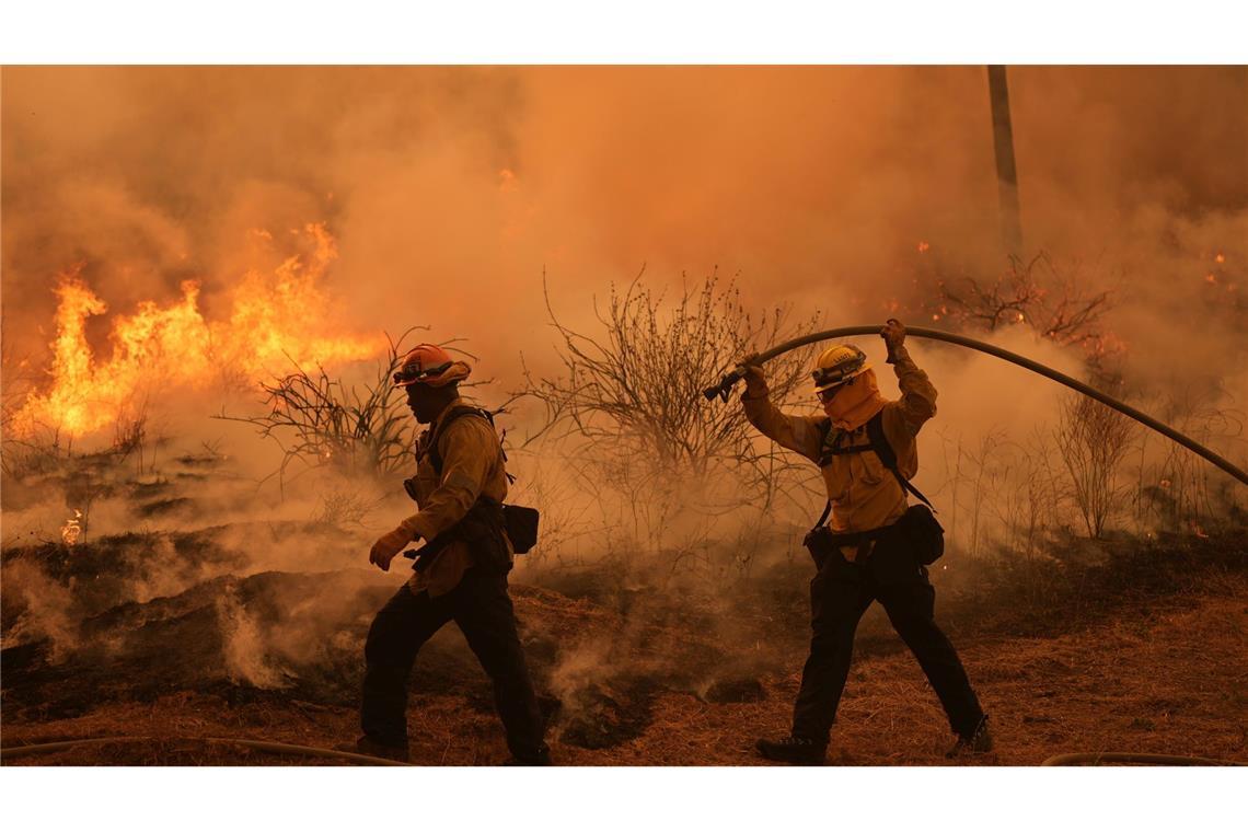 Etwa 60 Kilometer nordwestlich von Los Angeles ist das "Canyon Fire" ausgebrochen.