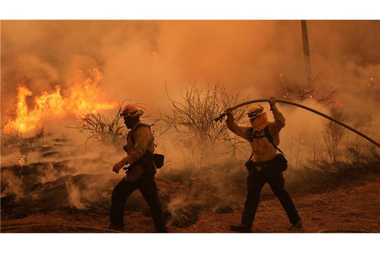 Etwa 60 Kilometer nordwestlich von Los Angeles ist das "Canyon Fire" ausgebrochen.