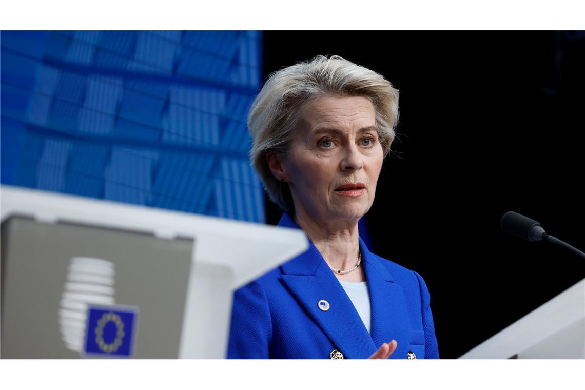 Von der Leyen lag wegen Lungenentzündung im Krankenhaus EU-Kommissionspräsidentin Ursula von der Leyen geht es mittlerweile schon wieder deutlich besser. (Archivbild)