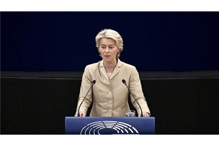 EU-Kommissionspräsidentin Ursula von der Leyen sieht kein Problem im Kauf von Waffen aus den USA. (Archivbild)