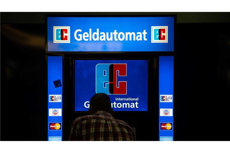 EU-Unterhändler haben sich auf neue Regeln zu Bargeldzugang und gegen Online-Betrug geeinigt. (Symbolbild)