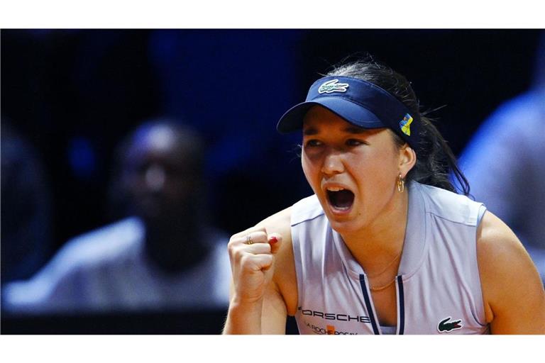 Eva Lys steht im Achtelfinale des Porsche Tennis Grand Prix in Stuttgart.