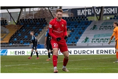 Ex-Kickers-Spieler Loris Maier traf für die SG Sonnenhof im Nachholspiel gegen den SC Freiburg II.    


Foto:  IMAGO/Jan Huebner 