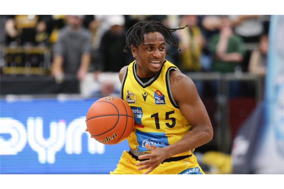 MHP Riesen Ludwigsburg drehen erst nach der Pause auf Ezra Manjon macht 19 Punkte.