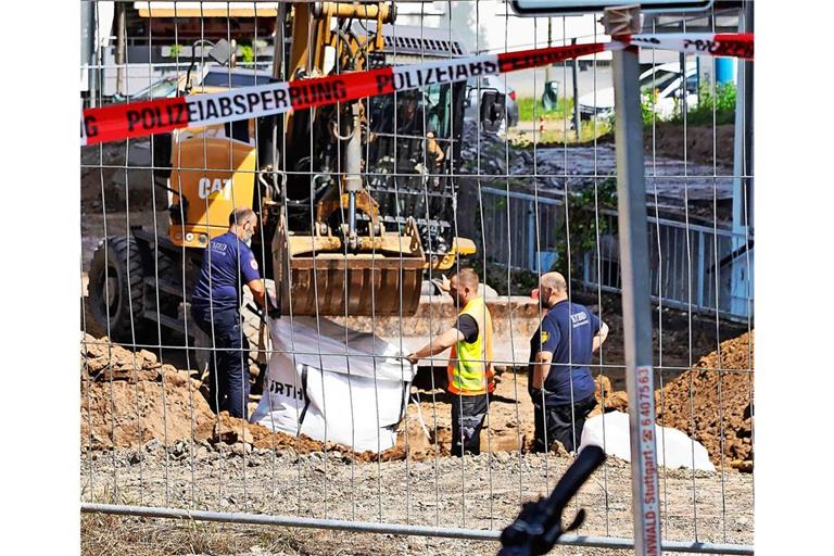Fachleute an der Fundstelle