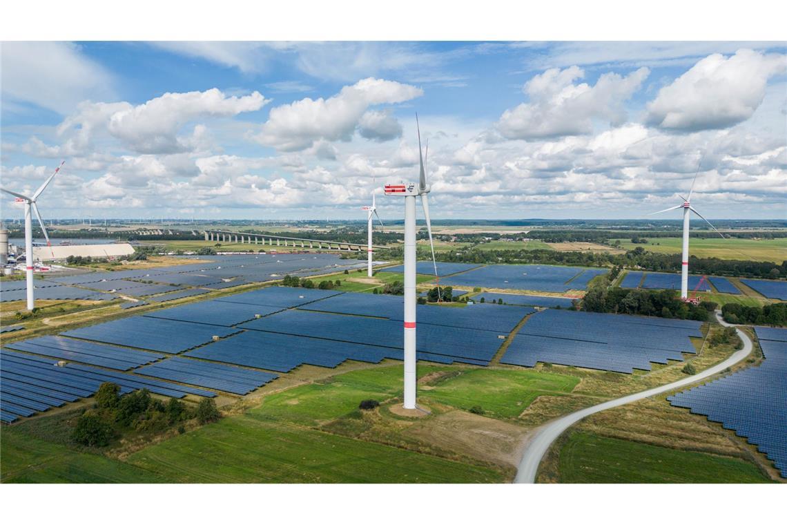 Hohe Zustimmung zum Ausbau erneuerbarer Energien Fast 90 Prozent der Bevölkerung äußern Zustimmung zum Ausbau erneuerbarer Energien. Der Wert ist in den vergangenen Jahren stabil geblieben. (Symbolbild)