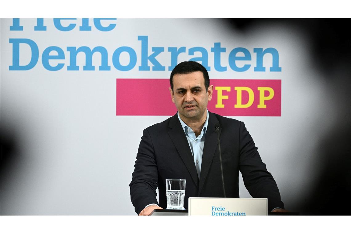 Papier zum Ampel-Ausstieg löst Beben in der FDP aus FDP-Generalsekretär Bijan Djir-Sarai ist zurückgetreten.