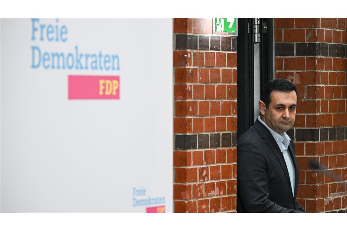 Bilder des Tages FDP-Generalsekretär Djir-Sarai tritt nach Strategiepapierskandal zurück
