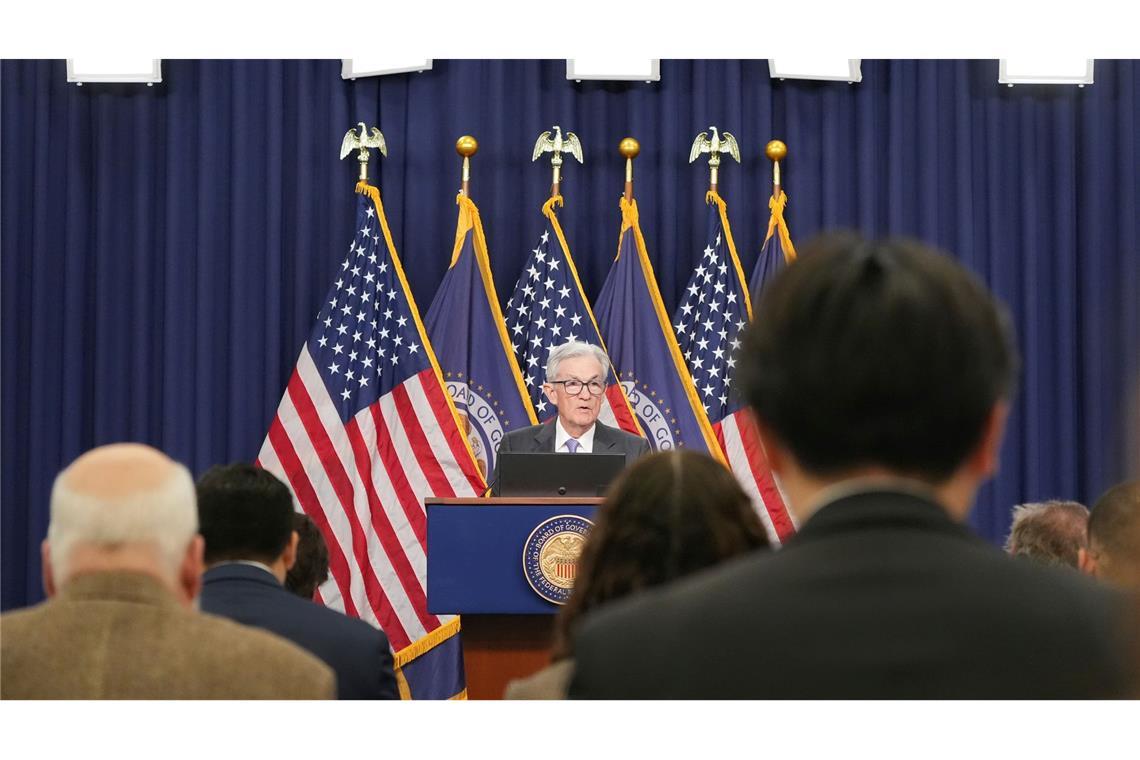 Fed-Chef Jerome Powell sieht keine Änderungen an den Aussichten für Beschäftigung und Inflation seit dem letzten Zinsentscheid.