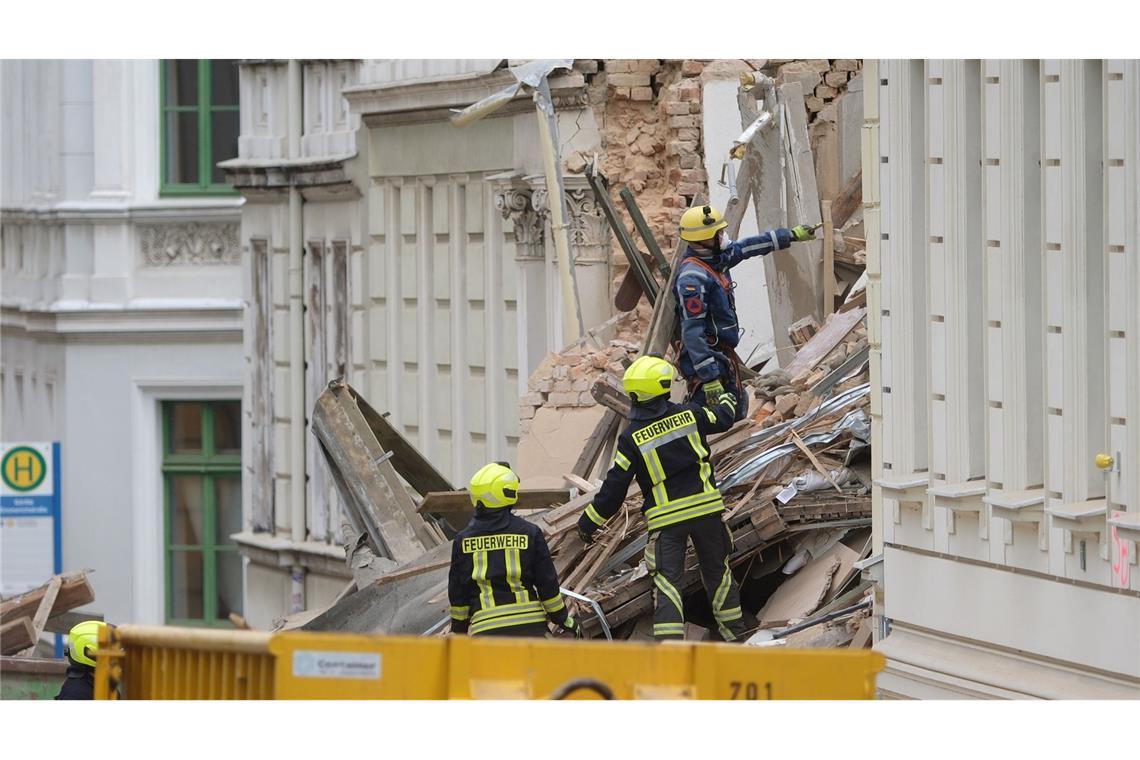 Feuerwehr und Technisches Hilfswerk sind in Görlitz im Dauereinsatz.