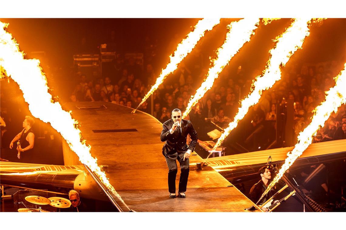 Feurig mit Flugzeug: Apache 207 im Dezember 2025