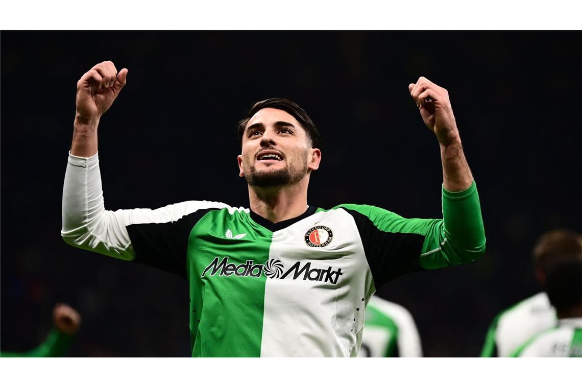 AC Mailand scheitert an Feyenoord Rotterdam Feyenoord Rotterdam steht im Achtelfinale.