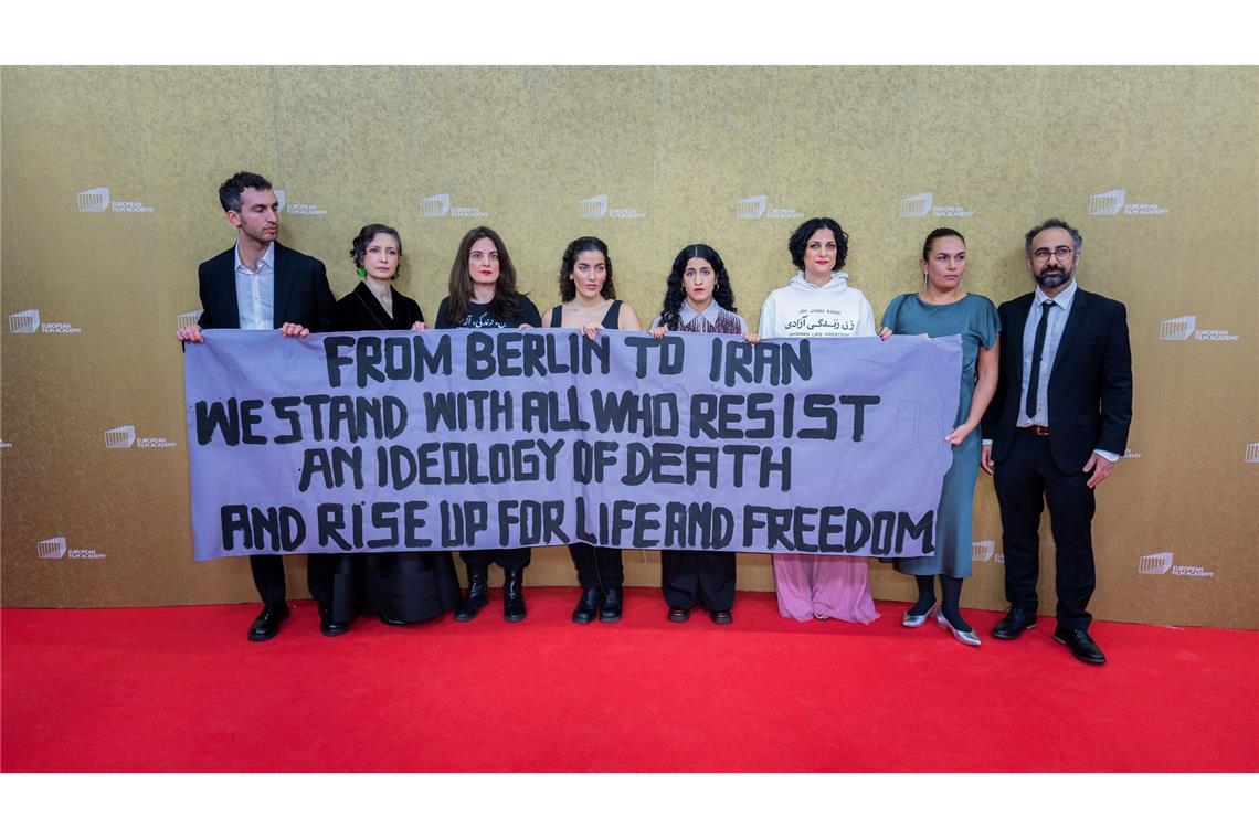 Filmschaffende mit iranischen Wurzeln zeigen ihre Solidarität.