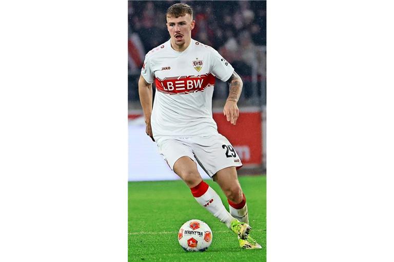 Finn Jeltsch lieferte in der Dreier-Abwehrkette des VfB