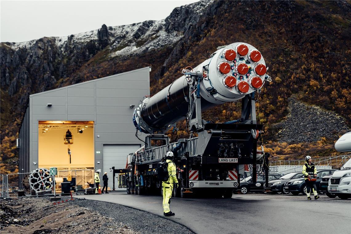Der Isar-Aerospace-Start erneut verschoben (Überblick) First stage roll out