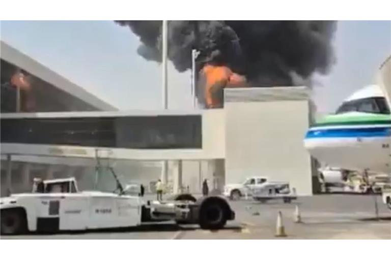 Flughafen in Riad: Bei einem Angriff am Samstag sind zwölf Menschen getötet und Hunderte verletzt worden.