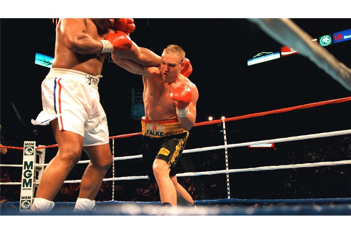 Alis berühmtester Gegner: Box-Legende Foreman ist tot Foreman verteidigte seinen Titel gegen Axel Schulz. (Archivbild)