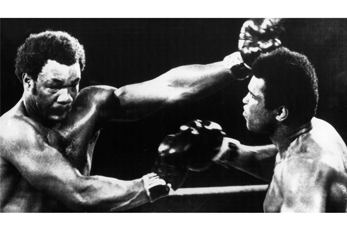 Alis berühmtester Gegner: Box-Legende Foreman ist tot Foremans berühmtester Kampf endete in einer krachenden Niederlage. (Archivbild)