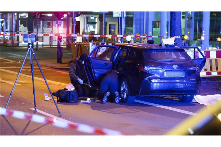 Foto des Einsatzortes auf der Karlstraße am Hauptbahnhof in Düsseldorf.