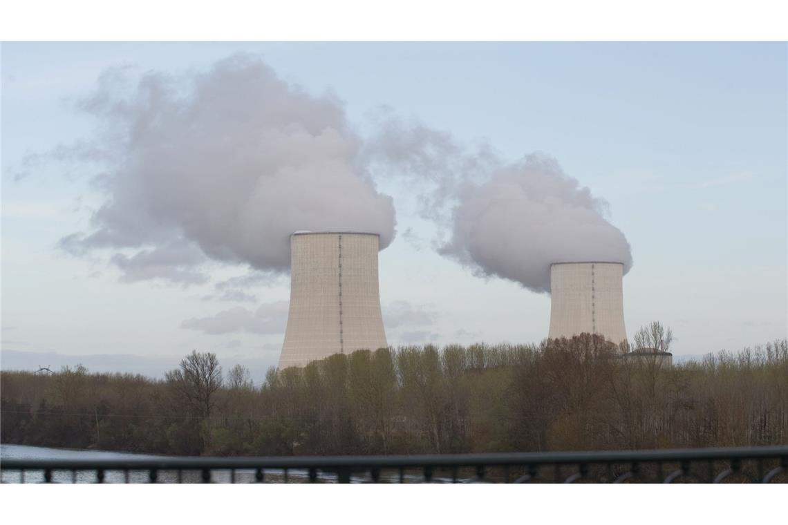 Frankreich fährt AKW wegen Hitzewelle runter Frankreich drosselt seine Atomstromproduktion, weil eine Hitzewelle Flüsse aufheizt. (Archivbild).