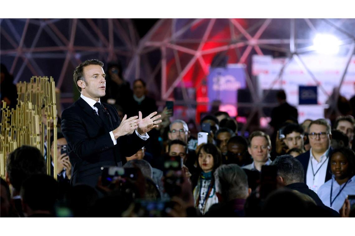 KI-Gipfel: Milliardeninvestitionen und Ringen um Regulierung Frankreichs Präsident Macron sieht sein Land als einen Vorreiter bei der Entwicklung von KI.