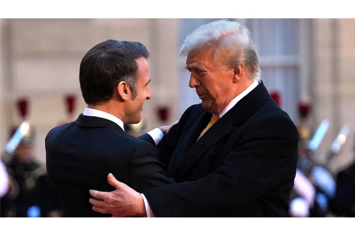Macron warnt Trump: gegenüber Putin nicht schwach sein Frankreichs Staatschef will mit US-Präsident Trumpf über den Ukraine-Krieg beraten. (Archivbild)