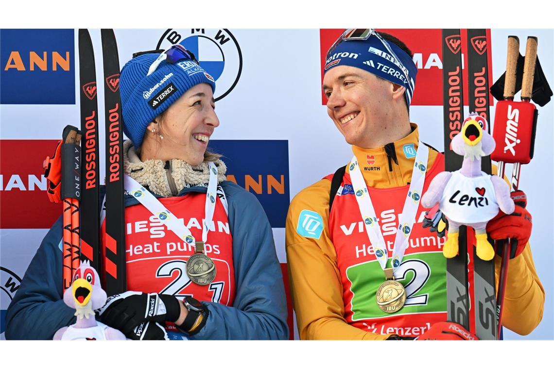 "Fantastisch gemacht": WM-Bronze für Preuß und Strelow Franziska Preuß und Justus Strelow strahlen auf dem Siegerpodest.