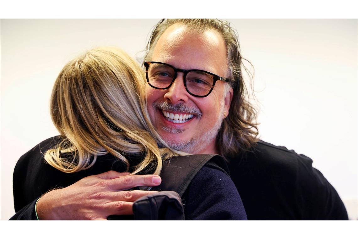 Freude über Erfolg vor Gericht: Unternehmer darf Namen "Likör ohne Ei" verwenden.