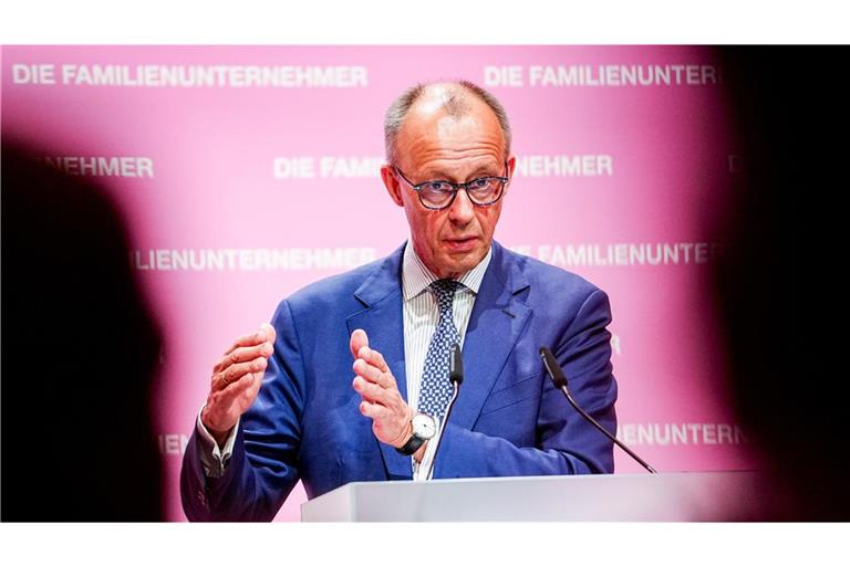 Friedrich Merz (CDU) spricht nach seiner Rückkehr aus Washington DC bei der Veranstaltung Die Familienunternehmer-Tage 2025.