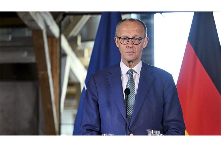 Friedrich Merz hält die Waffen-Freigabe für die Ukraine für notwendig. (Archivbild)