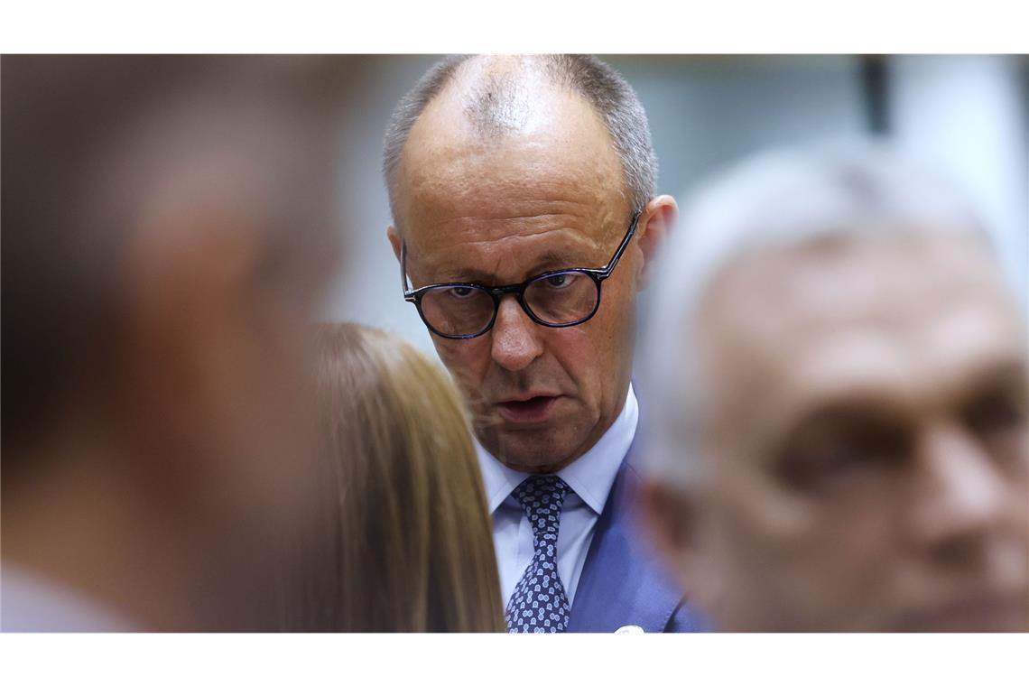 Deutschland meldet sich in Europa zurück Friedrich Merz im Kreise seiner neuen Kollegen. Beim ersten Auftritt beim EU-Gipfel in Brüssel setzte der deusche Kanzler deutliche Akzente.