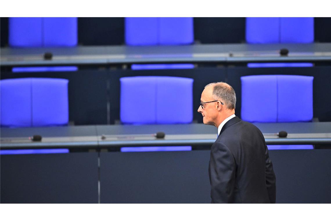 Merz' Scheitern im ersten Wahlgang belastet Dax Friedrich Merz ist im ersten Wahlgang nicht zum Bundeskanzler gewählt worden - und der Dax gibt nach.