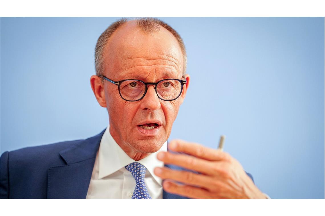 Friedrich Merz: „Man kann den Menschen durchaus etwas zumuten“ Friedrich Merz tritt als gemeinsamer Kanzlerkandidat von CDU und CSU in der Bundestagswahl an.