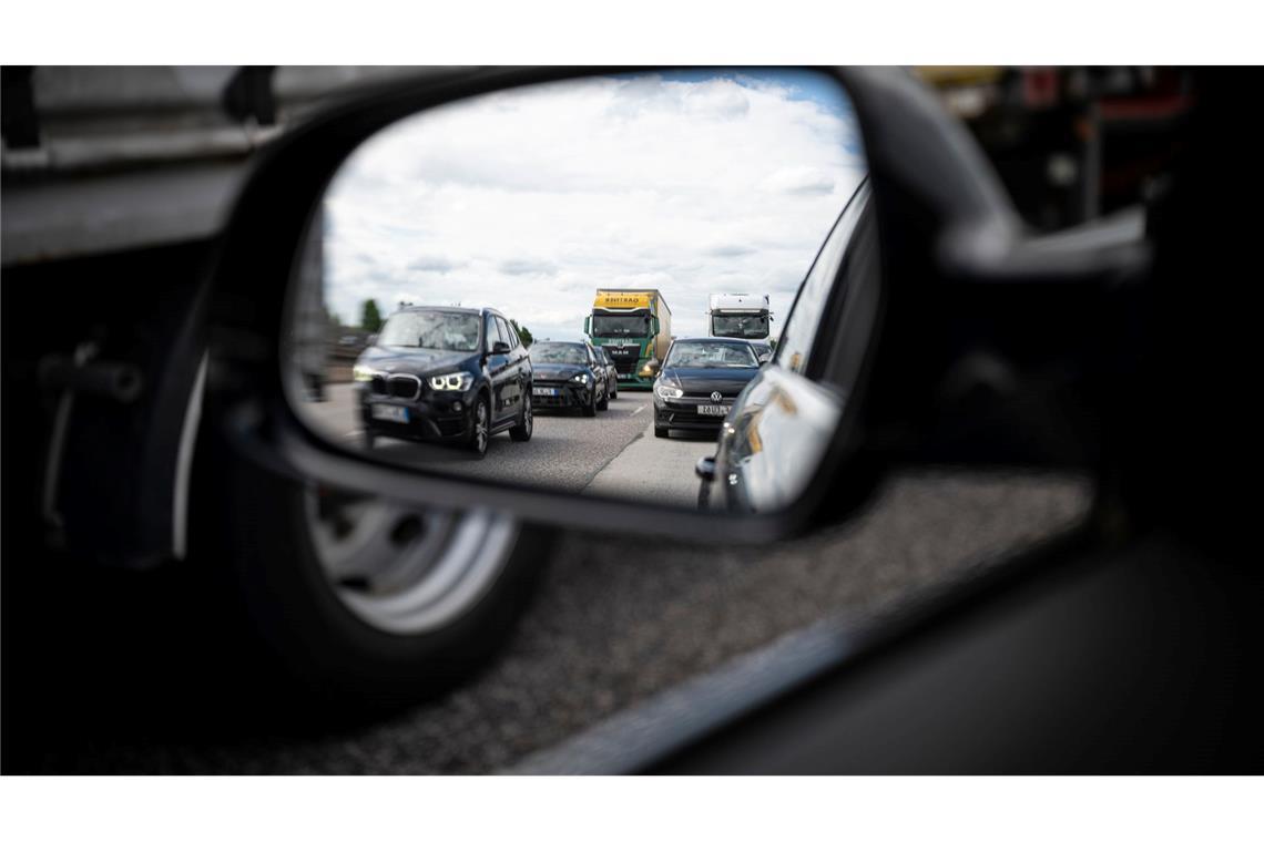 Fronleichnam und Ferienende: Staualarm auf der A5