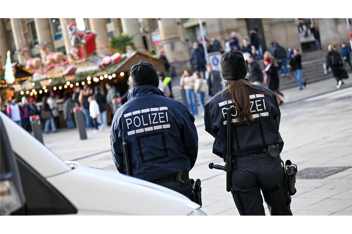 Behörden erhielten Hinweise auf Täter von Magdeburg Fünf Menschen kamen bei dem Anschlag auf dem Weihnachtsmarkt ums Leben.
