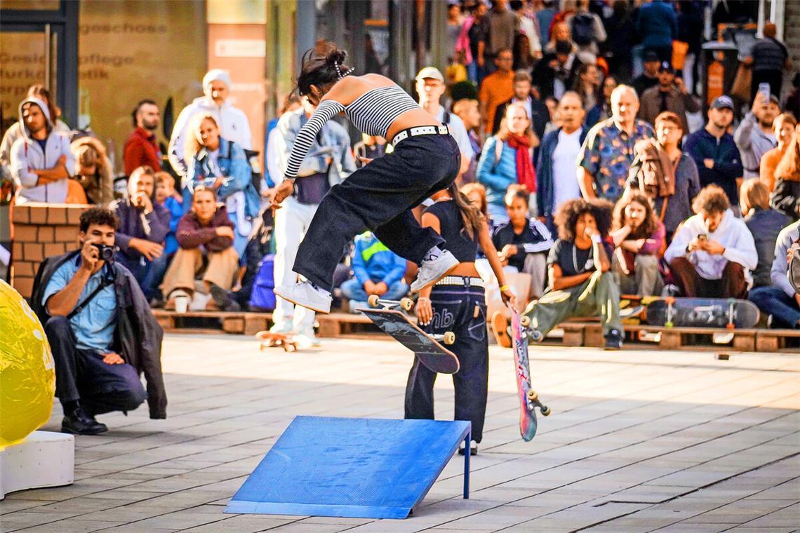 Innenstadt verwandelt sich in Skatepark
