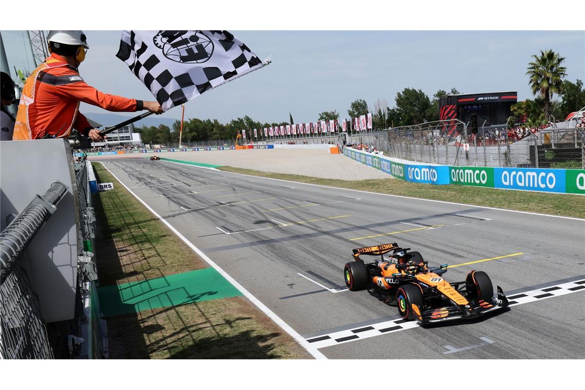 Verstappens später Rettungsversuch nach dem Kontrollverlust Fünfter Sieg für Piastri im neunten Rennen.